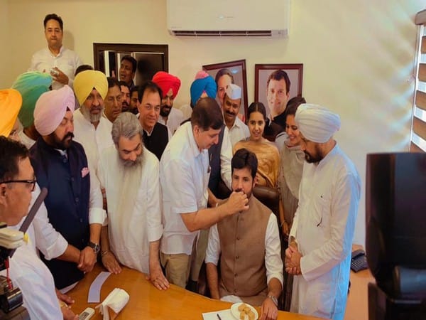 Amarinder Singh Raja takes charge as Punjab Cong chief