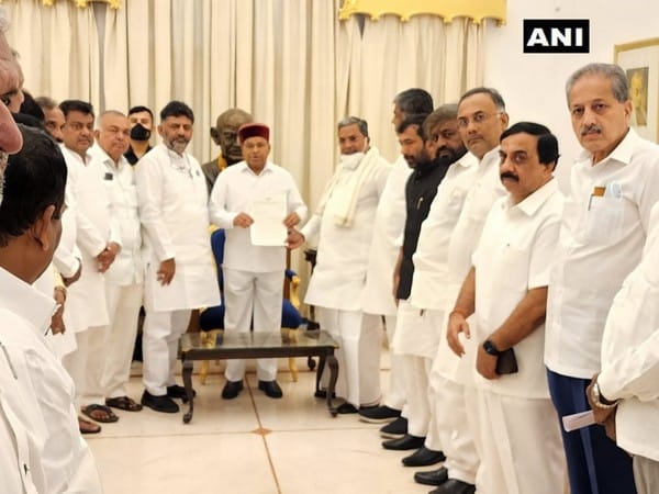 Contractor's death: Congress delegation meets K'taka Governor, demands Eshwarappa's arrest over 'abetment to suicide'