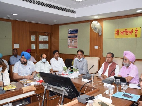 Punjab govt curbs use of plastic products in Health Ministry events