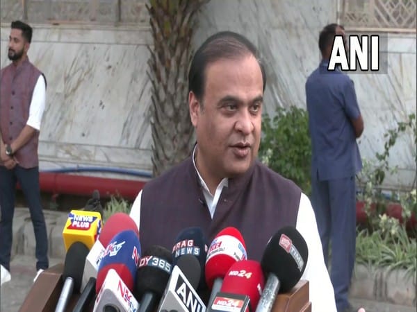 Policewoman seeks Assam CM's nod to move HC against Jignesh Mevani bail in assault case      