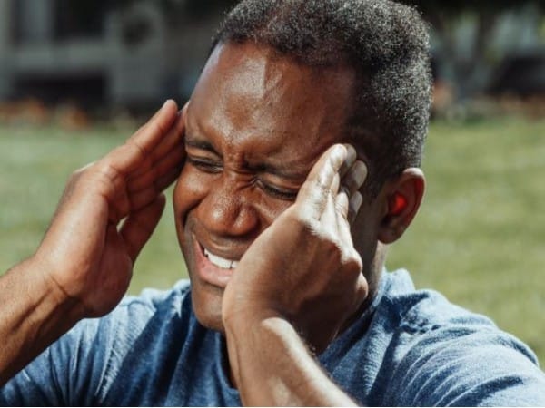 Study illustrates how migraine pain signals are generated and blocked