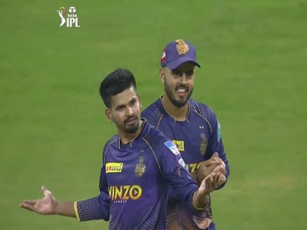 IPL 2022: Shreyas Iyer strikes iconic Shah Rukh Khan pose during clash against PBKS