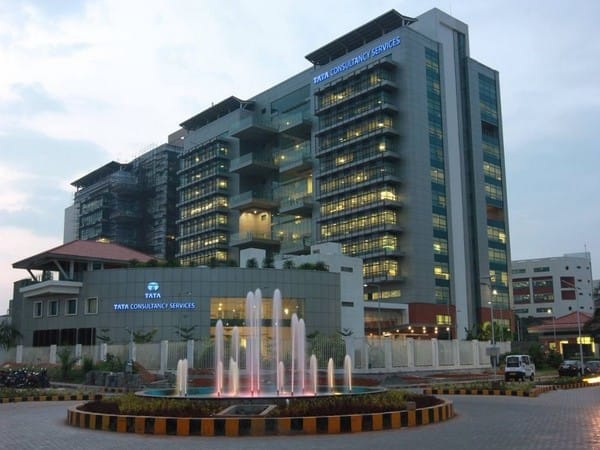 TCS net profit rises 7.4 per cent to Rs 9,926 crore in Q4