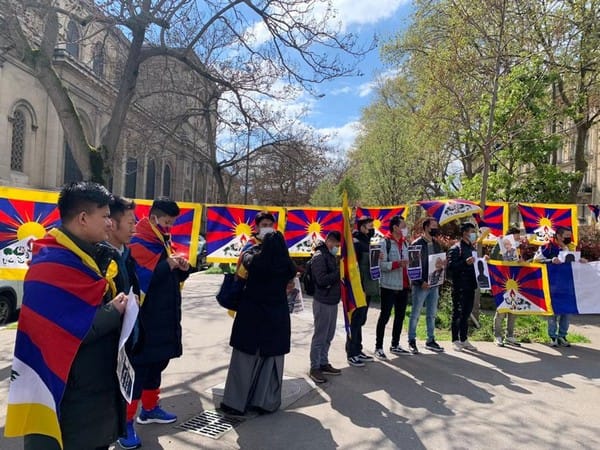 Protest held outside Chinese embassy in Paris to demand Tibet's freedom 