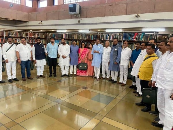 Maharashtra MLAs to attend tea party at Sanjay Raut's residence, dinner party at Sharad Pawar's house today