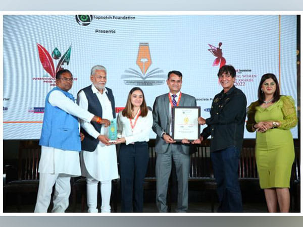 'Future Choice Club' felicitated with excellent service of the year 2022 award 