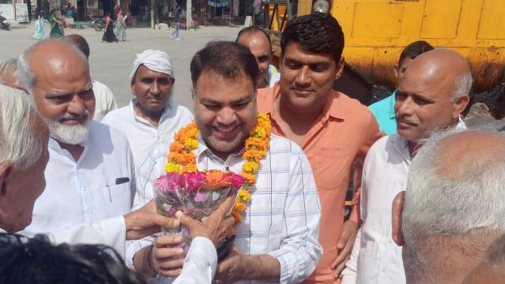 AAP leader Gulab Singh Yadav | Photo: Twitter