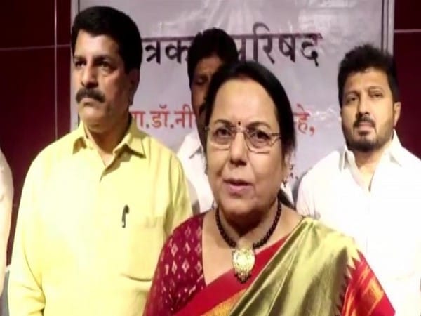 Dy Chairperson of Maha Legislative Council calls for an extra layer of security for Sharad Pawar