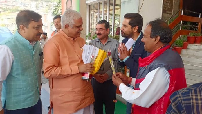 BJP national general secretary B.L. Santhosh (second from left) with members of the SC Morcha in Himachal | Photo: Facebook/BJP SC Morcha-Himachal Pradesh