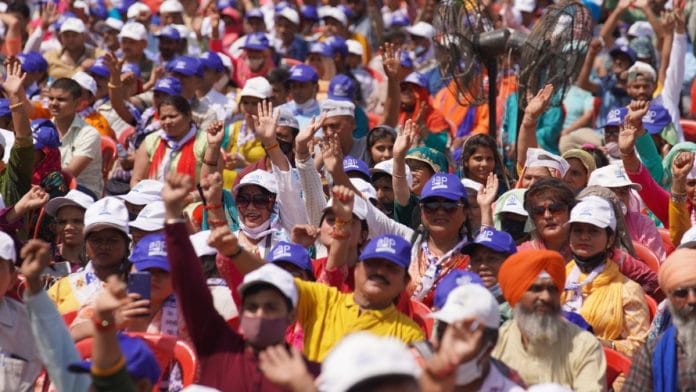 Supporters at an AAP rally in Himachal's Kangra on 23 April 2022 | Twitter @ArvindKejriwal