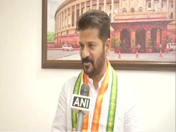 Revanth Reddy warns Telangana govt, says 'know how to enter campus'