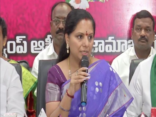 Telangana: TRS MLC K Kavitha slams BJP MP over turmeric farmers' issue