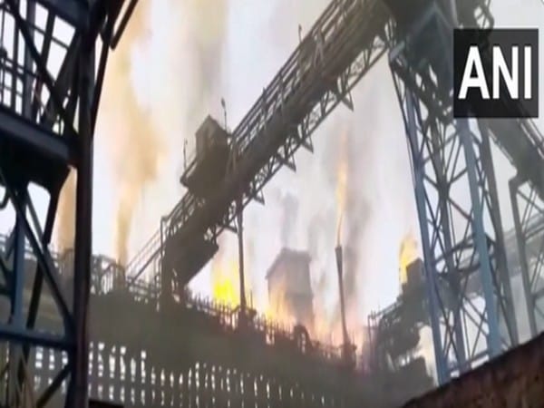 Massive fire at Tata Steel factory in Jamshedpur 