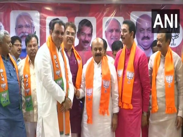 Hours after resigning from Congress, former Karnataka Minister Pramod Madhwaraj joins BJP