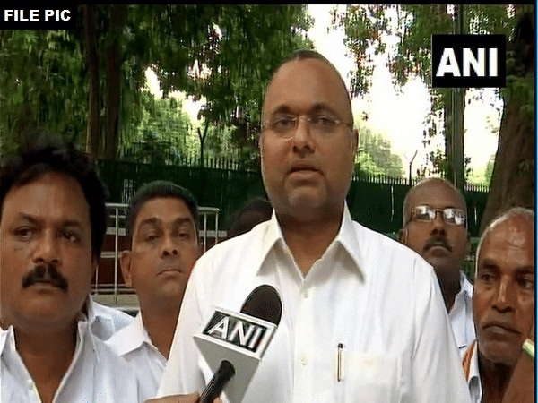 Visa scam case: Karti Chidambaram says he will not join investigation at CBI headquarters today