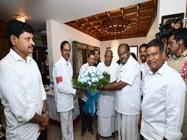 Telangana CM skips meet with PM Modi; flies to Bengaluru to meet Deve Gowda, Kumaraswamy