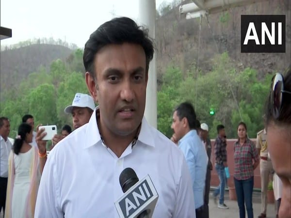 Karnataka Health Minister slams WHO for exaggerating number of deaths in India due to COVID-19 