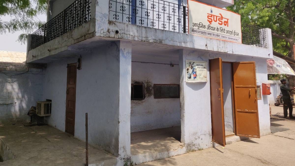 A view of the LPG godown that houses Rinku's family quarters | Photo: Raghav Bikchandani | ThePrint 