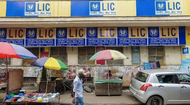 Bad timing could hamper LIC IPO
