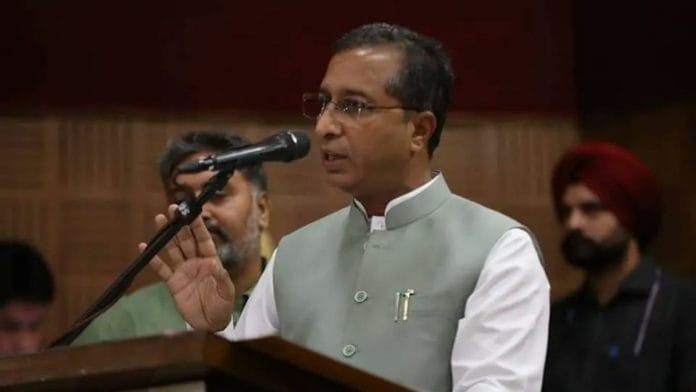 File photo of Vijay Singla | Twitter/@DrVijayMansaAAP