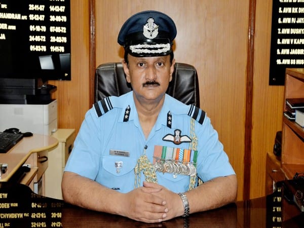Eastern Air Command chief pays inspection visit to Air Force Station Hasimara