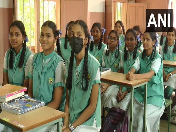 Tamil Nadu: Woman police officer helps dropout students enroll in school 