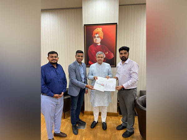 Young entrepreneurs from tech firm brief Ashwini Vaishnaw about 'LiFi' technology