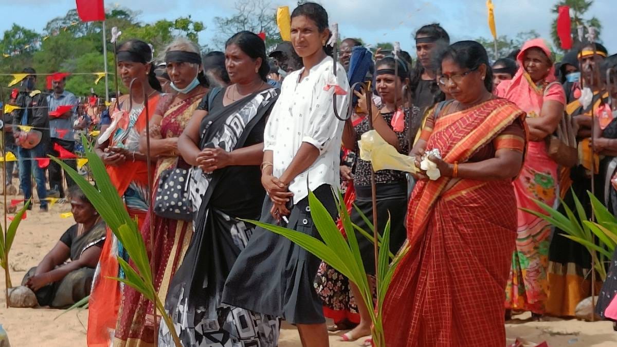 Family members gather to remember and mourn the departed | Photo: Sowmiya Ashok | ThePrint