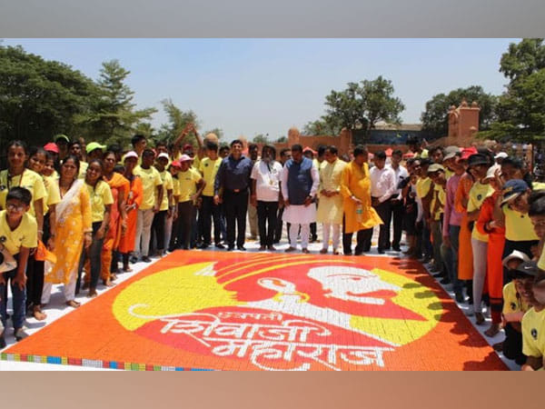 Nitin Desai's ND's Art World creates a record at the Maha Utsav with Rubik's Cube Mosaic of Chhatrapati Shivaji Maharaj on Maharashtra Day