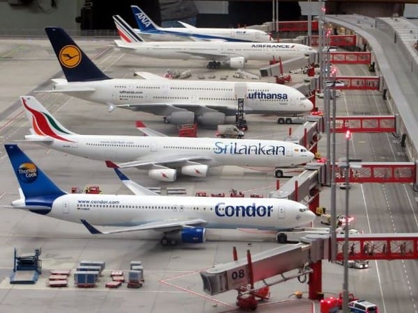 Frequent-flyer programmes increase business travel cost: Study