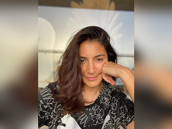 Anushka Sharma is back on sets of 'Chakda Xpress' after her vacation with family