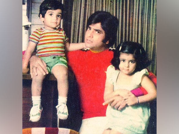 Tusshar Kapoor shares a 'Filmi' birthday wish for sister Ekta Kapoor