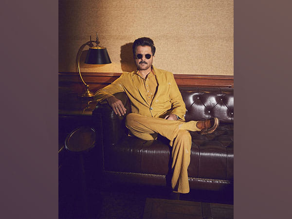 Anil Kapoor marks 39 years of his Bollywood journey with a sweet note