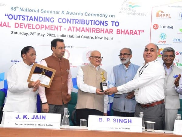 EFFCO Finishes & Technologies Pvt. Ltd. bags the fastest growing Indian Company Excellence Award