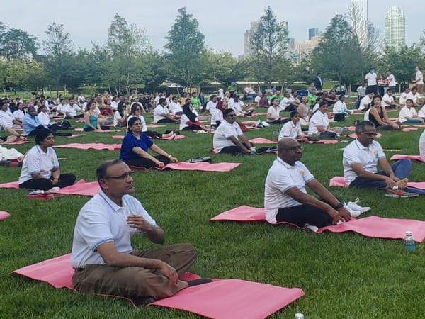 Tirumurti hosts Yoga event at UN building in New York