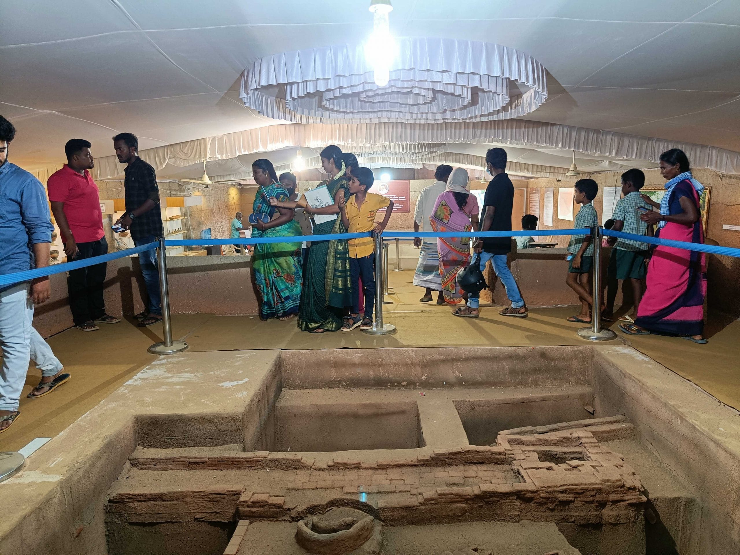 Model of the trenches at Keeladi presented as part of the Sivagangai Book Fair. | Photo Credit: Sowmiya Ashok
