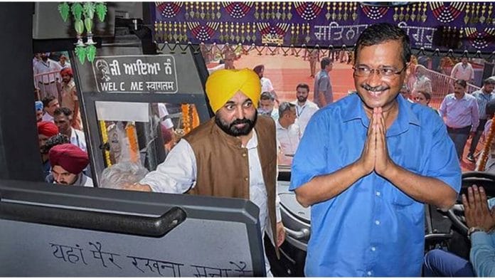File photo of AAP leaders Bhagwant Mann and Arvind Kejriwal during Sangrur Lok Sabha bypoll campaign | PTI