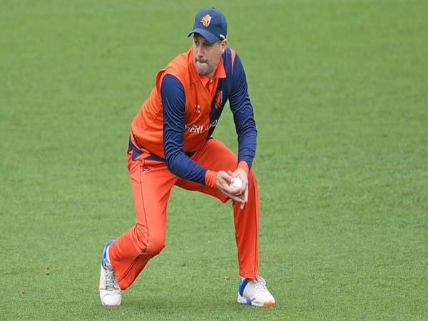 Netherlands skipper Pieter Seelaar announces international retirement due to back injury