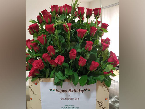 Bangladesh Foreign Minister sends birthday greetings with 100 roses to PM Modi's mother