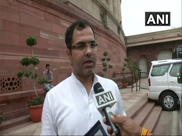 Won't allow Kejriwal to enter west Delhi till clean water provided: BJP MP Parvesh Sahib Singh