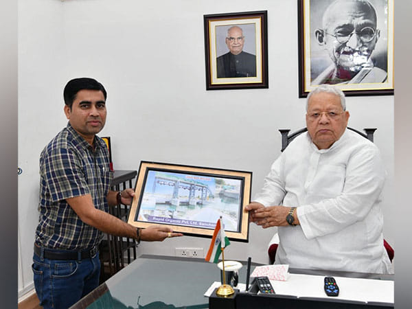 Yogesh Joshi, the Director of Rapid Organic meets Rajasthan Governor Kalraj Mishra, gets appreciation for his work