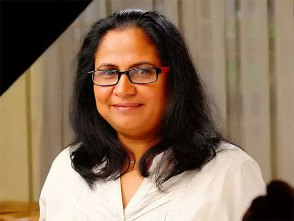 Malayalam actor Ambika Rao passes away, celebrities mourn her demise 