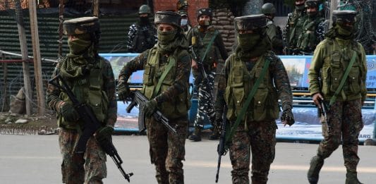 File photo of CRPF personnel on high alert in the wake of Kashmiri Pandit killings in the Kashmir Valley, at Srinagar's Lal Chowk | ANI