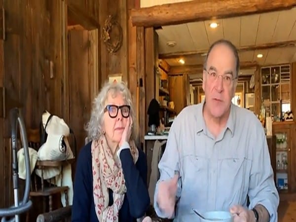 Mandy Patinkin, Kathryn Grody to portray real-life couple in 'Seasoned'