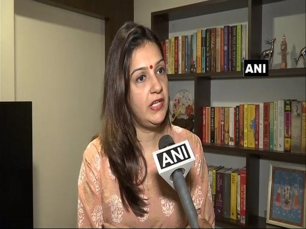 Priyanka Chaturvedi writes to Amit Shah seeking security of Hindus in Kashmir