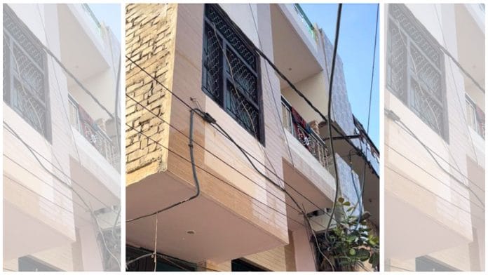 Building where Delhi Police busted an 'illegal placement agency' Monday | Twitter @KanoongoPriyank