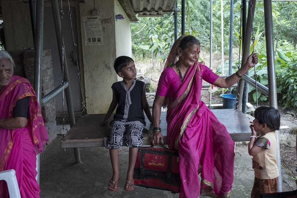 Parvatibai Shivaji Kedar relaxes with her granddaughter and tells her what she learnt at school | Jayati Saha