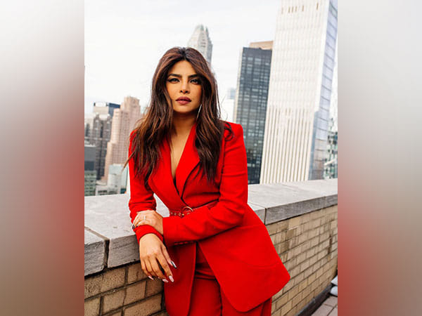 Priyanka Chopra birthday: Bollywood celebrities extend warm wishes 