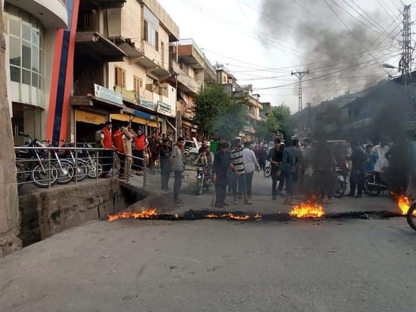 Police in PoK's Poonch open fire on peaceful protesters, many injured