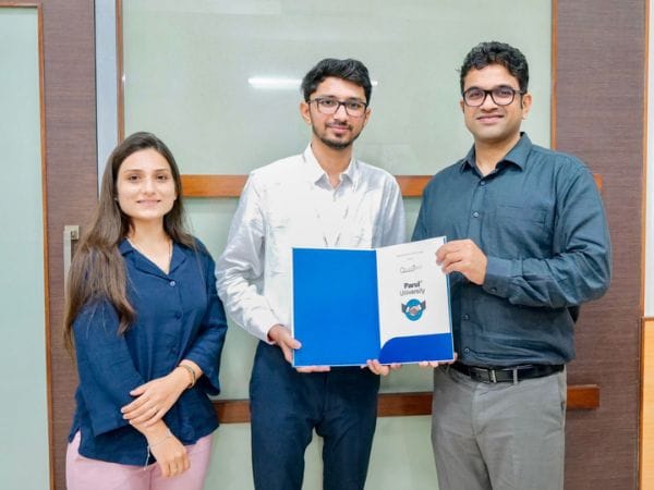 QuickTech Technology Private Ltd and Parul University sign MOU to set up an iQuickLab on the PU Campus